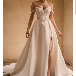 Wedding dress